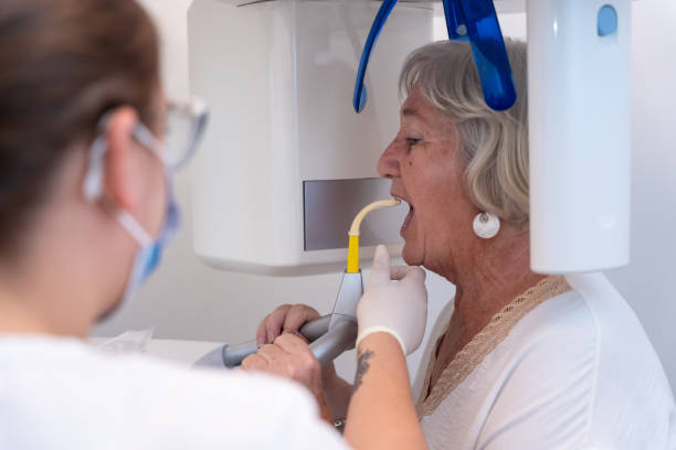 Best Cracked Tooth Emergency Dentist  in Evansville, IN